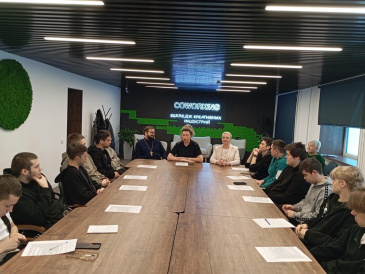 В рамках акции «Чистое поколение» полицейские и общественники Советского района встретились со студентами колледжа 